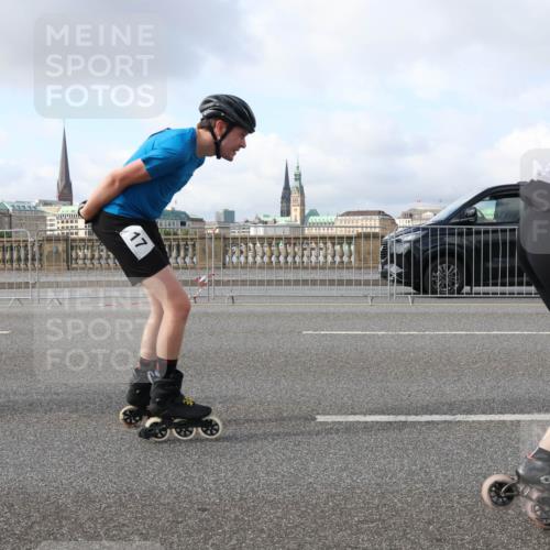 29.06.2025 - hella hamburg halbmarathon Lena Gebhardt http://msf.ph/oto/8413140 29.06.2025 08:55:44 Lombardsbrücke 17, 276 meine-sportfotos.de