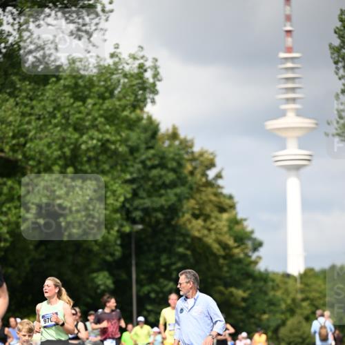 29.06.2025 - hella hamburg halbmarathon Dr. Thomas Lammeyer http://msf.ph/oto/8413156 29.06.2025 10:43:48 Kennedybrücke 1232, 2498, 2893, 3353, 3727, 4523, 4659, 4855, 6321, 6342, 6343, 6611, 6698, 7053, 7125, 7263, 7501, 7684, 8243, 8367, 8457, 8783, 9393, 9455, 9708, 10001, 10315, 10516, 10554, 10888, 10901, 11313, 11381, 11382 meine-sportfotos.de