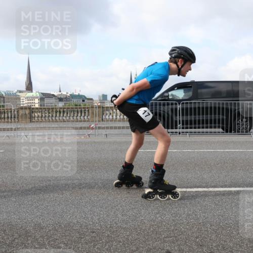 29.06.2025 - hella hamburg halbmarathon Lena Gebhardt http://msf.ph/oto/8413200 29.06.2025 08:55:44 Lombardsbrücke 17 meine-sportfotos.de