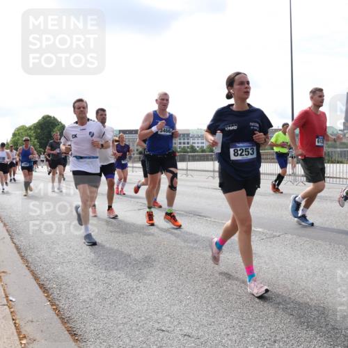 29.06.2025 - hella hamburg halbmarathon Lena Gebhardt http://msf.ph/oto/8413277 29.06.2025 10:17:20 Lombardsbrücke 1298, 3466, 8253, 612, 1059, 1083, 1137, 1204, 1298, 1331, 1348, 1356, 1477, 1553, 2225, 2259, 2305, 2860, 2908, 3210, 3464, 3466, 3622, 3802, 3803, 4194, 4218, 4852, 5023, 5390, 5929, 5930, 5995, 6126, 6128, 6254, 6336, 6352, 6520, 6522, 6786, 7011, 7114, 7115, 7257, 7291, 7345, 7360, 7376, 7410, 7445, 7566, 7647, 7844, 7924, 7928, 7945, 8210, 8253, 8263, 8309, 8351, 8433, 8513, 8558, 8895, 8983, 9152, 9259, 9848 meine-sportfotos.de
