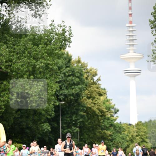 29.06.2025 - hella hamburg halbmarathon Dr. Thomas Lammeyer http://msf.ph/oto/8413387 29.06.2025 10:43:56 Kennedybrücke 1232, 1760, 2313, 2893, 3046, 3353, 3727, 4523, 4659, 4855, 6321, 6427, 6611, 6698, 6739, 7053, 7125, 7501, 8243, 8367, 8457, 9393, 9455, 9708, 9777, 10001, 10512, 10516, 10554, 10714, 10888, 10901, 11175 meine-sportfotos.de