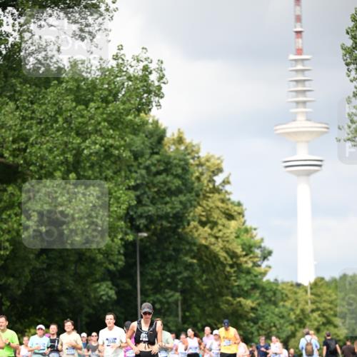 29.06.2025 - hella hamburg halbmarathon Dr. Thomas Lammeyer http://msf.ph/oto/8413426 29.06.2025 10:43:57 Kennedybrücke 1232, 1760, 2313, 2893, 3046, 3353, 3727, 4523, 4659, 4855, 6321, 6427, 6611, 6698, 6739, 7045, 7053, 7125, 7501, 8243, 8367, 8457, 9393, 9455, 9708, 9777, 10001, 10441, 10512, 10516, 10554, 10714, 10888, 10901, 11175 meine-sportfotos.de