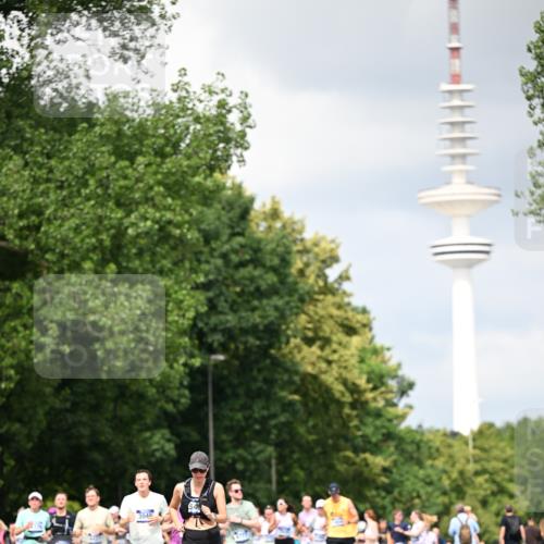 29.06.2025 - hella hamburg halbmarathon Dr. Thomas Lammeyer http://msf.ph/oto/8413454 29.06.2025 10:43:58 Kennedybrücke 1232, 1760, 2313, 2893, 3046, 3353, 3727, 4523, 4659, 4855, 6321, 6427, 6698, 6739, 7045, 7053, 7125, 7501, 8243, 8367, 8457, 9393, 9455, 9708, 9777, 10001, 10441, 10512, 10516, 10554, 10714, 10888, 10901, 11175 meine-sportfotos.de