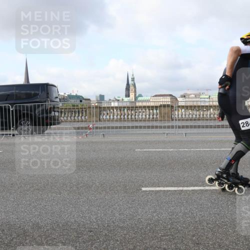 29.06.2025 - hella hamburg halbmarathon Lena Gebhardt http://msf.ph/oto/8413473 29.06.2025 08:55:44 Lombardsbrücke 284 meine-sportfotos.de