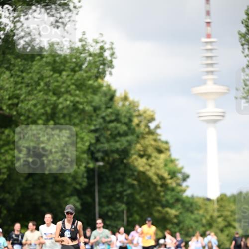 29.06.2025 - hella hamburg halbmarathon Dr. Thomas Lammeyer http://msf.ph/oto/8413498 29.06.2025 10:43:59 Kennedybrücke 1232, 1760, 2313, 2893, 2976, 3046, 3353, 3727, 4523, 4659, 4855, 6321, 6427, 6698, 6739, 7045, 7053, 7125, 7501, 8243, 8367, 8457, 9455, 9698, 9708, 9777, 10001, 10441, 10512, 10516, 10714, 10888, 10901, 11175 meine-sportfotos.de