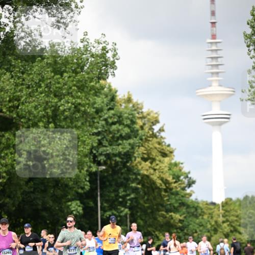 29.06.2025 - hella hamburg halbmarathon Dr. Thomas Lammeyer http://msf.ph/oto/8413569 29.06.2025 10:44:03 Kennedybrücke 1232, 1760, 2313, 2976, 3046, 3353, 3727, 3882, 4173, 4523, 4659, 4752, 4855, 6321, 6427, 6698, 6739, 7045, 7053, 7125, 7501, 7524, 8457, 8612, 8865, 8866, 9455, 9698, 9708, 9777, 10441, 10512, 10516, 10626, 10714, 10818, 10888, 10901, 11175 meine-sportfotos.de