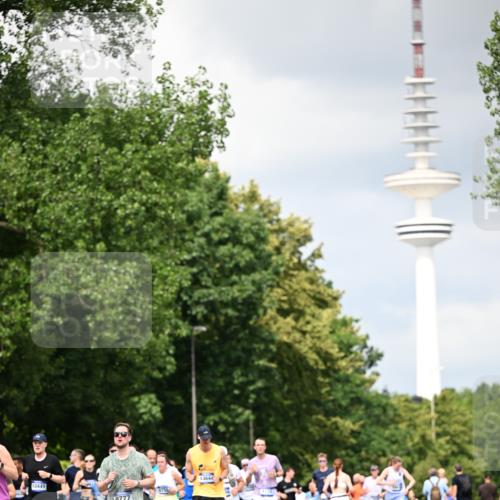 29.06.2025 - hella hamburg halbmarathon Dr. Thomas Lammeyer http://msf.ph/oto/8413592 29.06.2025 10:44:04 Kennedybrücke 1760, 2313, 2976, 3046, 3353, 3727, 3882, 4173, 4523, 4659, 4752, 4855, 6321, 6427, 6698, 6739, 7045, 7053, 7125, 7501, 7524, 8457, 8612, 8865, 8866, 9455, 9698, 9708, 9777, 10441, 10512, 10516, 10626, 10714, 10818, 10888, 10901, 11175 meine-sportfotos.de