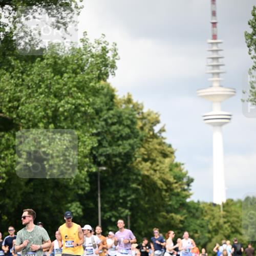 29.06.2025 - hella hamburg halbmarathon Dr. Thomas Lammeyer http://msf.ph/oto/8413668 29.06.2025 10:44:06 Kennedybrücke 1760, 2313, 2976, 3046, 3353, 3515, 3727, 3882, 3883, 3884, 4173, 4523, 4659, 4752, 4855, 6321, 6427, 6698, 6739, 7045, 7125, 7501, 7524, 8457, 8612, 8865, 8866, 9455, 9698, 9747, 9777, 10441, 10512, 10626, 10714, 10818, 10888, 10901, 11175, 11242 meine-sportfotos.de