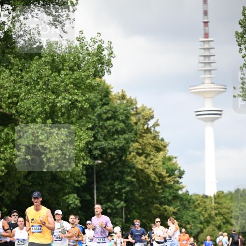 29.06.2025 - hella hamburg halbmarathon Dr. Thomas Lammeyer http://msf.ph/oto/8413729 29.06.2025 10:44:08 Kennedybrücke 1760, 2313, 2976, 3046, 3237, 3353, 3515, 3727, 3882, 3883, 3884, 4173, 4523, 4659, 4752, 4855, 6321, 6427, 6698, 6739, 7045, 7125, 7455, 7456, 7501, 7524, 8612, 8865, 8866, 9455, 9698, 9747, 9777, 10441, 10512, 10626, 10714, 10818, 10888, 10901, 11175, 11242 meine-sportfotos.de