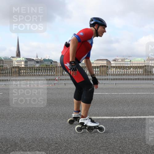 29.06.2025 - hella hamburg halbmarathon Lena Gebhardt http://msf.ph/oto/8413770 29.06.2025 08:55:46 Lombardsbrücke  meine-sportfotos.de