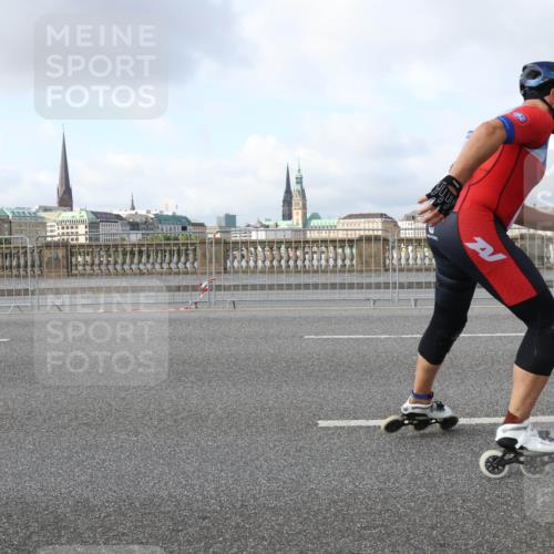 29.06.2025 - hella hamburg halbmarathon Lena Gebhardt http://msf.ph/oto/8413824 29.06.2025 08:55:46 Lombardsbrücke  meine-sportfotos.de