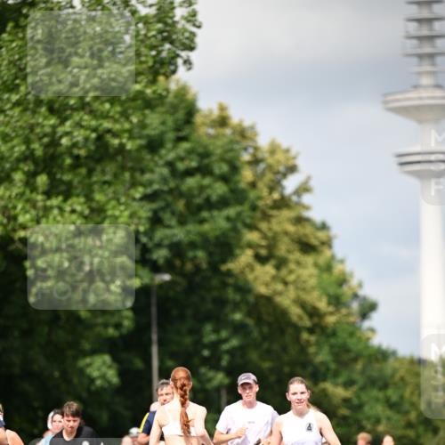29.06.2025 - hella hamburg halbmarathon Dr. Thomas Lammeyer http://msf.ph/oto/8413961 29.06.2025 10:44:17 Kennedybrücke 1058, 1760, 2019, 2313, 2888, 2976, 3046, 3237, 3515, 3808, 3882, 3883, 3884, 4173, 4523, 4659, 4752, 5229, 5263, 5701, 5876, 5877, 6427, 6698, 6739, 6866, 6876, 7045, 7455, 7456, 7524, 7675, 7850, 7984, 8107, 8391, 8612, 8865, 8866, 9698, 9747, 9777, 10441, 10512, 10626, 10714, 10818, 11175, 11242 meine-sportfotos.de