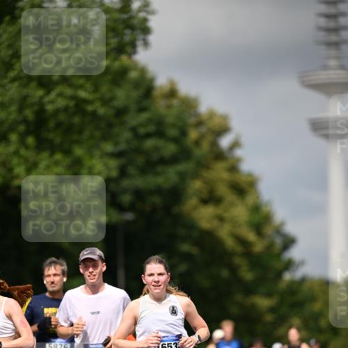 29.06.2025 - hella hamburg halbmarathon Dr. Thomas Lammeyer http://msf.ph/oto/8414085 29.06.2025 10:44:22 Kennedybrücke 1058, 1586, 1760, 2019, 2313, 2888, 2976, 3237, 3515, 3808, 3882, 3883, 3884, 4173, 4752, 5229, 5263, 5654, 5701, 5876, 5877, 5901, 6427, 6866, 6876, 7045, 7174, 7455, 7456, 7524, 7675, 7850, 7984, 8107, 8391, 8612, 8865, 8866, 9495, 9698, 9747, 9777, 10441, 10512, 10626, 10806, 10818, 11175, 11242, 11244 meine-sportfotos.de