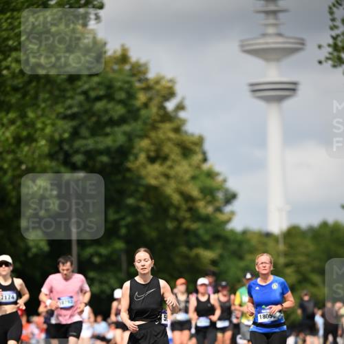 29.06.2025 - hella hamburg halbmarathon Dr. Thomas Lammeyer http://msf.ph/oto/8414207 29.06.2025 10:44:30 Kennedybrücke 1058, 1291, 1586, 1899, 2019, 2515, 2572, 2888, 3237, 3515, 3808, 3882, 3883, 3884, 4173, 4271, 4752, 5229, 5263, 5654, 5701, 5702, 5876, 5877, 5901, 5975, 6673, 6866, 6876, 6920, 7174, 7455, 7456, 7524, 7675, 7850, 7984, 8107, 8391, 8612, 8865, 8866, 8984, 9187, 9468, 9495, 9747, 9977, 10626, 10806, 10818, 10833, 11242, 11244 meine-sportfotos.de