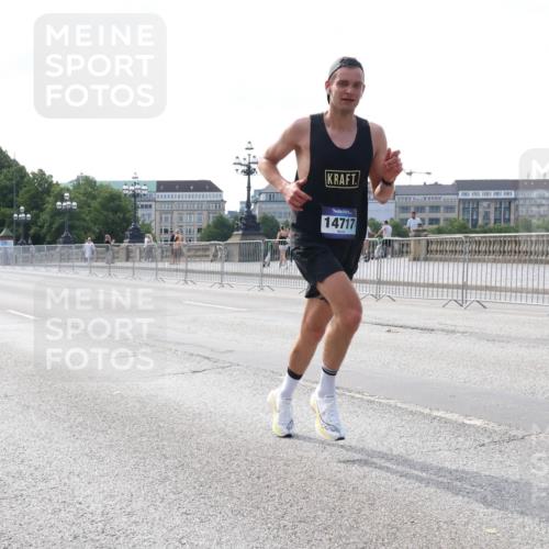 29.06.2025 - hella hamburg halbmarathon Lena Gebhardt http://msf.ph/oto/8414318 29.06.2025 09:39:57 Lombardsbrücke 14717, 51, 53, 2144, 2659, 3720, 6380, 6699, 11342, 11678, 13016, 14717, 14932, 14933, 15166, 16120, 16548, 17402, 18848, 19108 meine-sportfotos.de