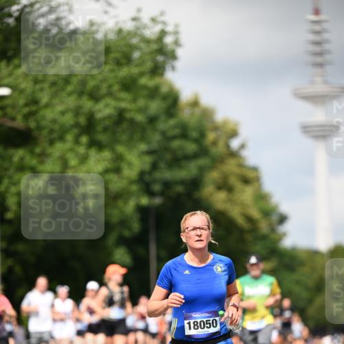 29.06.2025 - hella hamburg halbmarathon Dr. Thomas Lammeyer http://msf.ph/oto/8414322 29.06.2025 10:44:37 Kennedybrücke 1058, 1291, 1586, 1899, 2019, 2109, 2254, 2515, 2572, 2888, 3237, 3607, 3808, 4271, 5229, 5263, 5654, 5701, 5702, 5876, 5877, 5901, 5975, 6363, 6673, 6866, 6876, 6920, 7174, 7455, 7456, 7675, 7850, 7984, 8107, 8391, 8815, 8984, 9187, 9468, 9495, 9977, 10806, 10833, 11244 meine-sportfotos.de