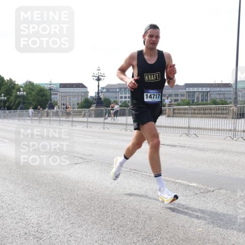 29.06.2025 - hella hamburg halbmarathon Lena Gebhardt http://msf.ph/oto/8414353 29.06.2025 09:39:57 Lombardsbrücke 14717, 51, 53, 2144, 2659, 3720, 6380, 6699, 11342, 11678, 13016, 14717, 14932, 14933, 15166, 16120, 16548, 17402, 18848, 19108 meine-sportfotos.de