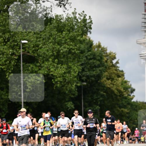 29.06.2025 - hella hamburg halbmarathon Dr. Thomas Lammeyer http://msf.ph/oto/8414551 29.06.2025 10:44:48 Kennedybrücke 1037, 1291, 1586, 1899, 2042, 2109, 2254, 2299, 2515, 2572, 3293, 3432, 3607, 3810, 4271, 4612, 5059, 5351, 5654, 5702, 5901, 5975, 6229, 6363, 6673, 6920, 7108, 7174, 8739, 8815, 8984, 9187, 9195, 9468, 9495, 9946, 9977, 10166, 10474, 10806, 10833, 11244 meine-sportfotos.de