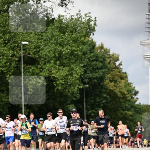 29.06.2025 - hella hamburg halbmarathon Dr. Thomas Lammeyer http://msf.ph/oto/8414582 29.06.2025 10:44:50 Kennedybrücke 1018, 1037, 1291, 1586, 1899, 2042, 2109, 2254, 2299, 2515, 2572, 3293, 3432, 3607, 3810, 4271, 4612, 5059, 5351, 5654, 5702, 5975, 6076, 6163, 6229, 6363, 6673, 6920, 7108, 7174, 8378, 8739, 8815, 8984, 9187, 9195, 9468, 9495, 9946, 9977, 10166, 10474, 10833, 11244 meine-sportfotos.de