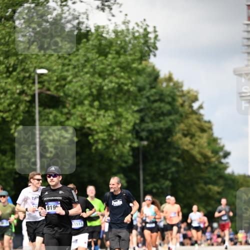 29.06.2025 - hella hamburg halbmarathon Dr. Thomas Lammeyer http://msf.ph/oto/8414667 29.06.2025 10:44:52 Kennedybrücke 1018, 1037, 1291, 1586, 1899, 2042, 2109, 2254, 2299, 2515, 2572, 3293, 3306, 3432, 3607, 3810, 4271, 4612, 5059, 5351, 5702, 5753, 5975, 6076, 6163, 6229, 6363, 6673, 6920, 7108, 8378, 8739, 8815, 8984, 9187, 9195, 9468, 9946, 9977, 10166, 10474, 10833, 10940, 11244 meine-sportfotos.de