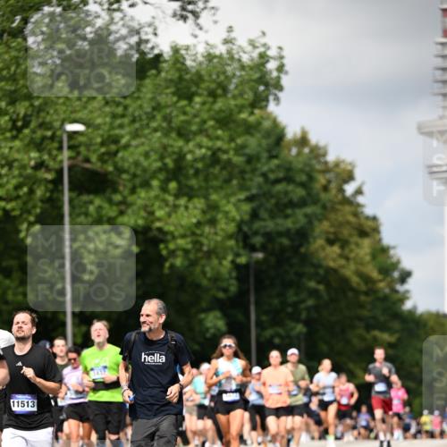 29.06.2025 - hella hamburg halbmarathon Dr. Thomas Lammeyer http://msf.ph/oto/8414714 29.06.2025 10:44:54 Kennedybrücke 1018, 1037, 1291, 1899, 2042, 2109, 2254, 2299, 2515, 2572, 3293, 3306, 3432, 3607, 3810, 4271, 4612, 5059, 5351, 5702, 5753, 5975, 6076, 6163, 6229, 6363, 6673, 6920, 7108, 8378, 8739, 8815, 8984, 9187, 9195, 9237, 9468, 9946, 9977, 10166, 10474, 10920, 10940, 11053 meine-sportfotos.de