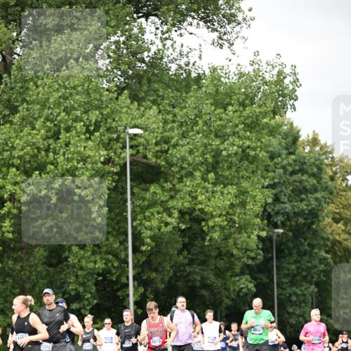 29.06.2025 - hella hamburg halbmarathon Dr. Thomas Lammeyer http://msf.ph/oto/8415004 29.06.2025 10:45:06 Kennedybrücke 1018, 1037, 1075, 1323, 2042, 2299, 3293, 3306, 3432, 3810, 4612, 4906, 5059, 5351, 5753, 6076, 6098, 6163, 6229, 6363, 6806, 7108, 7585, 7956, 8378, 8429, 8430, 8739, 9195, 9237, 9946, 9962, 10166, 10474, 10920, 10940, 11053, 11176 meine-sportfotos.de