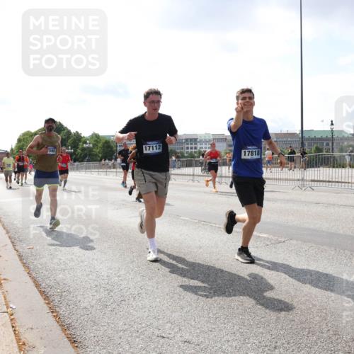 29.06.2025 - hella hamburg halbmarathon Lena Gebhardt http://msf.ph/oto/8415067 29.06.2025 10:05:02 Lombardsbrücke 595, 17112, 17818, 1126, 1316, 1347, 1559, 1863, 2011, 2424, 2463, 2628, 2698, 3071, 3413, 3578, 4146, 4220, 4293, 4394, 4538, 4951, 5869, 6059, 6311, 6907, 6908, 7302, 7826, 8049, 8089, 8999, 9007, 9019, 9075, 9165, 10100, 10709, 10834, 11088, 11551, 11595, 12125, 12924, 13242, 13327, 13533, 13717, 14203, 15532, 16134, 16357, 16478, 16579, 16847, 16995, 17112, 17434, 17707, 17814, 17818, 18189, 18616, 18617, 19034 meine-sportfotos.de