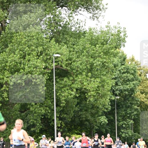 29.06.2025 - hella hamburg halbmarathon Dr. Thomas Lammeyer http://msf.ph/oto/8415277 29.06.2025 10:45:16 Kennedybrücke 1018, 1075, 1323, 2042, 2299, 3293, 3306, 4044, 4906, 5753, 6076, 6098, 6163, 6806, 7108, 7293, 7585, 7829, 7956, 8378, 8429, 8430, 8878, 9237, 9946, 9962, 10269, 10644, 10920, 10940, 11053, 11176 meine-sportfotos.de