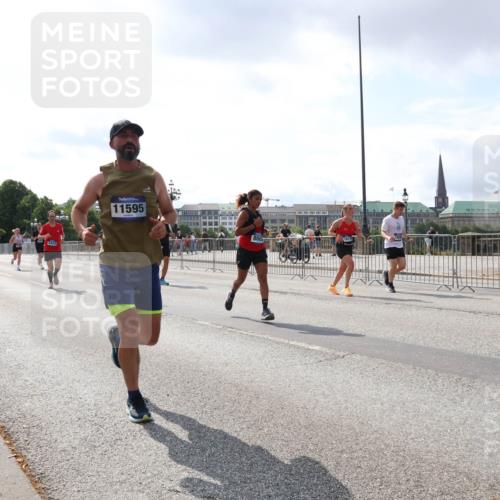 29.06.2025 - hella hamburg halbmarathon Lena Gebhardt http://msf.ph/oto/8415295 29.06.2025 10:05:03 Lombardsbrücke 2424, 11595, 1126, 1316, 1347, 1559, 1863, 2424, 2463, 2628, 2698, 3071, 3413, 3578, 4146, 4220, 4293, 4394, 4538, 4951, 5869, 6059, 6311, 6907, 6908, 7302, 7826, 8049, 8089, 8999, 9007, 9019, 9075, 9165, 9559, 10100, 10709, 10834, 11088, 11551, 11595, 12125, 12924, 13221, 13242, 13327, 13533, 13717, 14203, 15532, 16134, 16357, 16478, 16579, 16847, 16995, 17112, 17434, 17707, 17814, 17818, 18189, 18616, 18617, 19034 meine-sportfotos.de