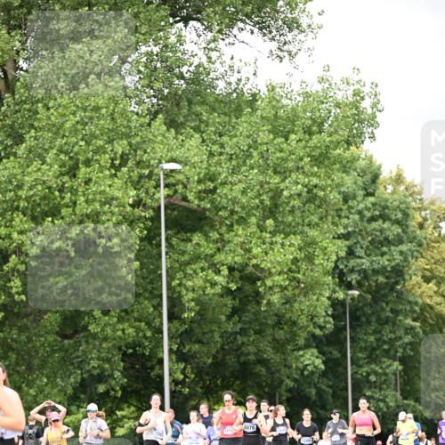 29.06.2025 - hella hamburg halbmarathon Dr. Thomas Lammeyer http://msf.ph/oto/8415316 29.06.2025 10:45:17 Kennedybrücke 1018, 1075, 1323, 2042, 3293, 3306, 4044, 4906, 5753, 6076, 6088, 6098, 6163, 6806, 7108, 7293, 7585, 7829, 7956, 8378, 8429, 8430, 8878, 9237, 9962, 10269, 10644, 10920, 10940, 11053, 11176 meine-sportfotos.de