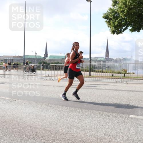 29.06.2025 - hella hamburg halbmarathon Lena Gebhardt http://msf.ph/oto/8415441 29.06.2025 10:05:04 Lombardsbrücke 808, 1126, 1316, 1347, 1559, 1863, 2288, 2424, 2463, 2628, 2698, 3071, 3413, 3578, 4220, 4293, 4394, 4538, 4951, 5869, 6059, 6311, 6907, 6908, 7302, 7826, 8049, 8089, 8999, 9007, 9019, 9075, 9165, 9559, 9680, 10100, 10694, 10709, 10834, 11088, 11551, 11595, 12125, 12924, 13221, 13242, 13327, 13533, 13717, 14203, 15532, 16134, 16357, 16478, 16579, 16847, 16995, 17112, 17434, 17707, 17814, 17818, 18189, 18616, 18617, 19034 meine-sportfotos.de