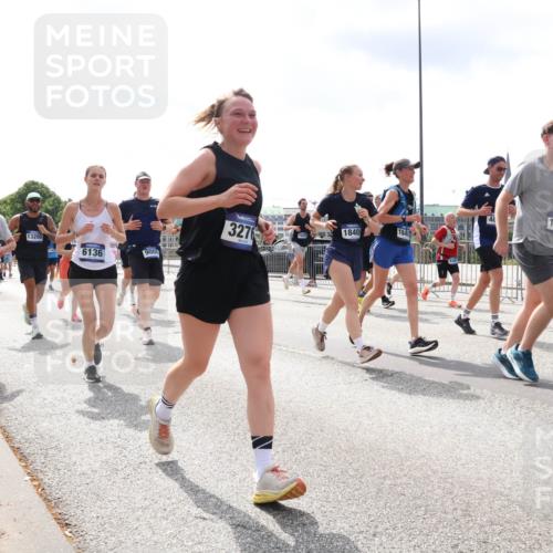 29.06.2025 - hella hamburg halbmarathon Lena Gebhardt http://msf.ph/oto/8415666 29.06.2025 10:42:17 Lombardsbrücke 11617, 13205, 6136, 900, 3276, 17183, 18400, 1039, 1150, 1360, 1624, 1648, 1712, 1752, 1929, 1957, 1994, 2069, 2134, 2145, 2523, 2538, 2580, 2974, 3276, 3326, 3459, 3460, 3568, 3605, 3874, 4329, 4353, 4735, 4736, 4778, 4885, 4891, 4892, 5403, 5419, 5671, 5810, 6136, 6137, 6153, 6430, 6436, 6828, 6837, 6846, 6917, 7040, 7260, 7357, 7557, 7666, 7955, 8014, 8459, 8525, 8526, 8712, 8816, 8908, 9008, 9223, 9370, 9467, 9980, 10027, 10532, 10623 meine-sportfotos.de