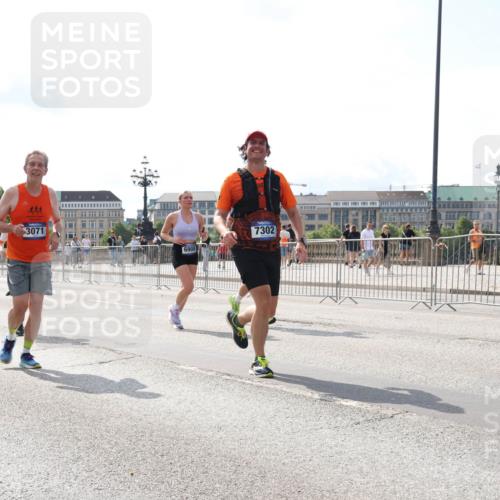 29.06.2025 - hella hamburg halbmarathon Lena Gebhardt http://msf.ph/oto/8415893 29.06.2025 10:05:08 Lombardsbrücke 3071, 6908, 7302, 1126, 1316, 1347, 1559, 1863, 2288, 2298, 2424, 2463, 2628, 2698, 3071, 3413, 3578, 4220, 4293, 4394, 4538, 4951, 5073, 5869, 6059, 6311, 6907, 6908, 7302, 7826, 8049, 8089, 8999, 9007, 9019, 9075, 9165, 9559, 9680, 10100, 10694, 11088, 11551, 11595, 12125, 12557, 13221, 13242, 13327, 13533, 13717, 14203, 15532, 16092, 16134, 16357, 16478, 16579, 16847, 16995, 17112, 17707, 17814, 17818, 18189, 18616, 18617, 19034 meine-sportfotos.de
