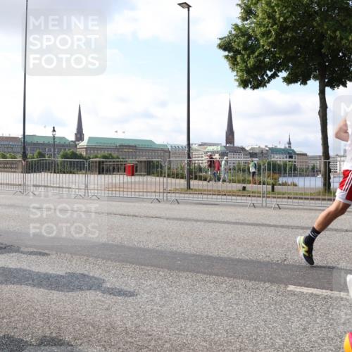 29.06.2025 - hella hamburg halbmarathon Lena Gebhardt http://msf.ph/oto/8416019 29.06.2025 09:50:57 Lombardsbrücke 6429, 1209, 1256, 1358, 1441, 1677, 1697, 1700, 1882, 1962, 2546, 2579, 2675, 2719, 3056, 3626, 3947, 4205, 4229, 4380, 4854, 4888, 4889, 4893, 5026, 5087, 5275, 5387, 5472, 5506, 5508, 5745, 5752, 5916, 6080, 6429, 6458, 6529, 6593, 6639, 6686, 6687, 6901, 7026, 7110, 7116, 7284, 7635, 8091, 8122, 8319, 8574, 8958, 8966, 9116, 9262, 9371, 9380, 9755, 9833, 10064, 10193, 10415, 10469, 10783, 10922, 11281, 11284, 11305, 11379, 11907, 12153 meine-sportfotos.de