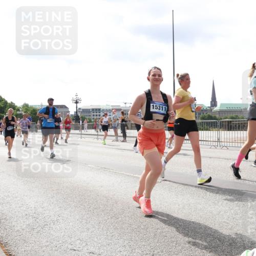 29.06.2025 - hella hamburg halbmarathon Lena Gebhardt http://msf.ph/oto/8416093 29.06.2025 10:42:20 Lombardsbrücke 4381, 8712, 134561, 15311, 1039, 1150, 1360, 1624, 1648, 1752, 1929, 1957, 1994, 2069, 2134, 2145, 2523, 2538, 2580, 2974, 3276, 3326, 3459, 3460, 3568, 3605, 3874, 4329, 4353, 4735, 4736, 4778, 4885, 4891, 4892, 5403, 5417, 5419, 5671, 5810, 6136, 6137, 6153, 6430, 6436, 6828, 6837, 6846, 6917, 7040, 7260, 7357, 7557, 7666, 8014, 8459, 8525, 8526, 8529, 8712, 8816, 8908, 9008, 9223, 9370, 9467, 9980, 10027, 10454, 10532, 10623 meine-sportfotos.de