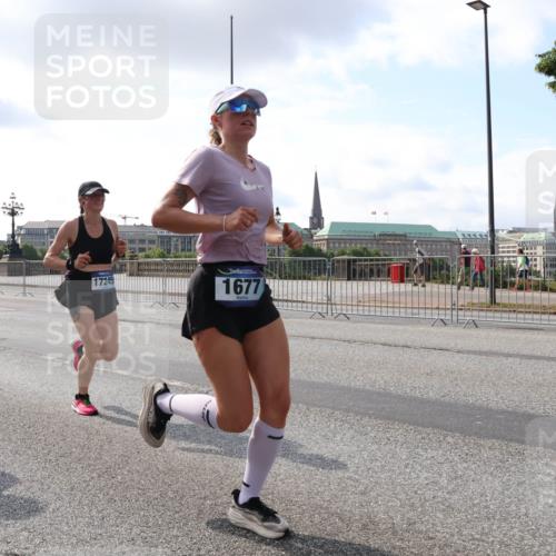 29.06.2025 - hella hamburg halbmarathon Lena Gebhardt http://msf.ph/oto/8416296 29.06.2025 09:50:59 Lombardsbrücke 3947, 17245, 1677, 1209, 1256, 1358, 1441, 1677, 1697, 1700, 1962, 2546, 2579, 2675, 2719, 3056, 3626, 3947, 4205, 4229, 4380, 4854, 4888, 4889, 4893, 5026, 5087, 5275, 5387, 5472, 5506, 5508, 5752, 5916, 6080, 6429, 6593, 6639, 6686, 6687, 6721, 6901, 7026, 7110, 7116, 7284, 7635, 7693, 8091, 8122, 8319, 8574, 8958, 8966, 9262, 9313, 9371, 9380, 9755, 9833, 10064, 10193, 10415, 10469, 10783, 10922, 11281, 11284, 11305, 11907, 12153 meine-sportfotos.de
