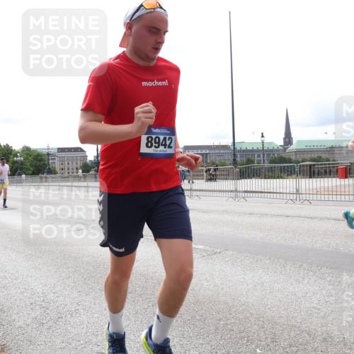 29.06.2025 - hella hamburg halbmarathon Lena Gebhardt http://msf.ph/oto/8416303 29.06.2025 10:26:31 Lombardsbrücke 7929, 8942, 12827, 1232, 1300, 2643, 3617, 4267, 4268, 4315, 4507, 4509, 4844, 6159, 6625, 6905, 7929, 8079, 8276, 8306, 8357, 8674, 8942, 9186, 11107, 11270, 11740, 12071, 12126, 12826, 12827, 13264, 14063, 14356, 14726, 14930, 15027, 15807, 15878, 16788, 17300, 17675, 17712, 18074, 18087, 18516 meine-sportfotos.de