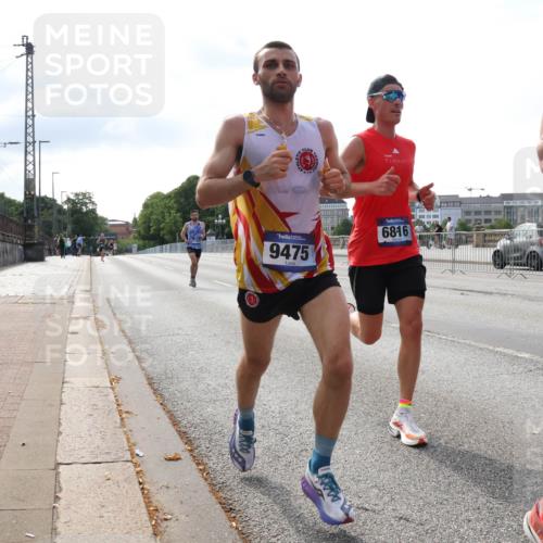 29.06.2025 - hella hamburg halbmarathon Lena Gebhardt http://msf.ph/oto/8416395 29.06.2025 09:40:32 Lombardsbrücke 9475, 6816, 525, 34, 35, 52, 54, 2659, 5253, 6530, 6816, 9151, 9255, 9447, 9475, 10650, 11210, 11829, 12373, 12678, 14302, 14717, 15495, 16068, 16245, 16988, 18930, 19075 meine-sportfotos.de