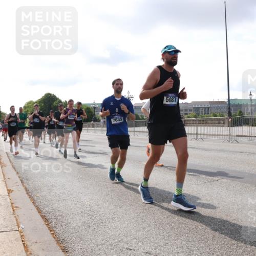 29.06.2025 - hella hamburg halbmarathon Lena Gebhardt http://msf.ph/oto/8416449 29.06.2025 09:51:01 Lombardsbrücke 1962, 7116, 2570, 5087, 13268, 7284, 7635, 8122, 1209, 1256, 1358, 1441, 1677, 1697, 1700, 1941, 1962, 2546, 2579, 3056, 3626, 3700, 3947, 4205, 4229, 4380, 4854, 4888, 4889, 4893, 5026, 5087, 5275, 5387, 5472, 5506, 5508, 5752, 5916, 6080, 6429, 6593, 6639, 6686, 6687, 6721, 6901, 7026, 7110, 7116, 7284, 7635, 7693, 8091, 8122, 8319, 8574, 8958, 8966, 9262, 9313, 9371, 9380, 9755, 9833, 9885, 10064, 10193, 10415, 10469, 10783, 10922, 11281, 11284, 11305, 11907, 12153 meine-sportfotos.de