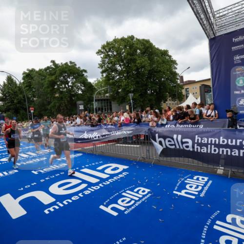 29.06.2025 - hella hamburg halbmarathon Zöllner http://msf.ph/oto/8416450 29.06.2025 10:50:05 Ziel 1216, 1321, 2020, 3692, 3852, 7100, 7657, 9031, 9213, 9303, 9965, 12271, 13225, 13758, 16403, 16716, 18884, 19112 meine-sportfotos.de