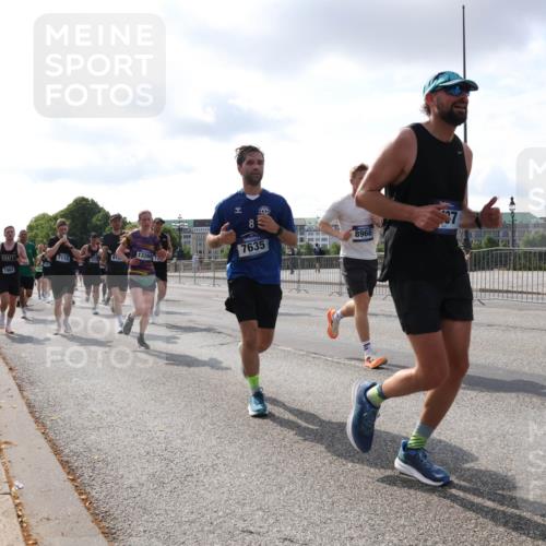 29.06.2025 - hella hamburg halbmarathon Lena Gebhardt http://msf.ph/oto/8416468 29.06.2025 09:51:01 Lombardsbrücke 8, 8966, 7635, 7116, 81, 13268, 1962, 1209, 1256, 1358, 1441, 1677, 1697, 1700, 1941, 1962, 2546, 2579, 3056, 3626, 3700, 3947, 4205, 4229, 4380, 4854, 4888, 4889, 4893, 5026, 5087, 5275, 5387, 5472, 5506, 5508, 5752, 5916, 6080, 6429, 6593, 6639, 6686, 6687, 6721, 6901, 7026, 7110, 7116, 7284, 7635, 7693, 8091, 8122, 8319, 8574, 8958, 8966, 9262, 9313, 9371, 9380, 9755, 9833, 9885, 10064, 10193, 10415, 10469, 10783, 10922, 11281, 11284, 11305, 11907, 12153 meine-sportfotos.de