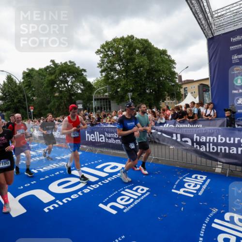 29.06.2025 - hella hamburg halbmarathon Zöllner http://msf.ph/oto/8416479 29.06.2025 10:50:07 Ziel 1216, 1321, 1507, 2020, 3562, 3692, 3852, 7100, 7657, 8313, 9031, 9213, 9303, 9965, 12203, 12271, 13225, 13282, 13758, 14257, 16403, 18228, 18657, 18658, 18884, 19112 meine-sportfotos.de