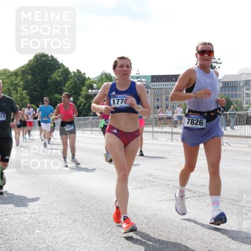 29.06.2025 - hella hamburg halbmarathon Lena Gebhardt http://msf.ph/oto/8416487 29.06.2025 10:05:14 Lombardsbrücke 13717, 16478, 9007, 1772, 7826, 1126, 1559, 1863, 1936, 1981, 2288, 2298, 2424, 2628, 2698, 3071, 3413, 3578, 4014, 4220, 4394, 4538, 4951, 5073, 6059, 6907, 6908, 7302, 7826, 8049, 8089, 8999, 9007, 9019, 9075, 9165, 9559, 9680, 10343, 10694, 11088, 11551, 11595, 11784, 11873, 12125, 12557, 13221, 13242, 13327, 13717, 14203, 14465, 14642, 16092, 16134, 16357, 16478, 16546, 16579, 16847, 17112, 17707, 17814, 17818, 18189, 18616, 18617, 19034 meine-sportfotos.de