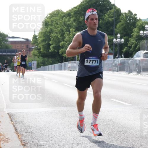 29.06.2025 - hella hamburg halbmarathon Lena Gebhardt http://msf.ph/oto/8416622 29.06.2025 09:40:40 Lombardsbrücke 14360, 17771, 34, 35, 52, 54, 5253, 6530, 6816, 9151, 9255, 9447, 9475, 10650, 11210, 11829, 12373, 12678, 14302, 14360, 15495, 16068, 16245, 16988, 17771, 18930, 19075 meine-sportfotos.de