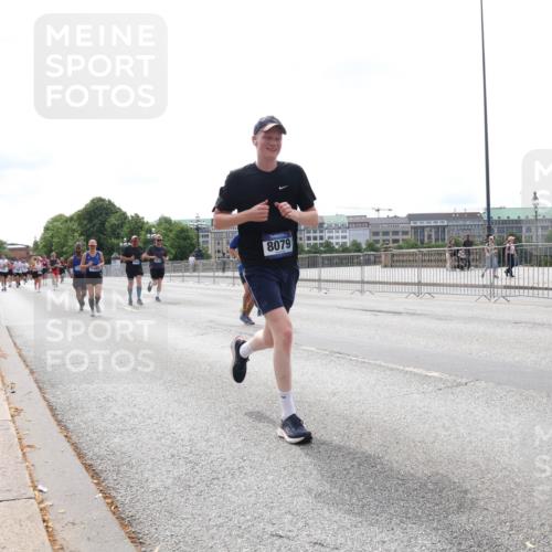 29.06.2025 - hella hamburg halbmarathon Lena Gebhardt http://msf.ph/oto/8416686 29.06.2025 10:26:40 Lombardsbrücke 8079, 1300, 1973, 2045, 2643, 3617, 4267, 4268, 4315, 4507, 4509, 4844, 6159, 6625, 6905, 7069, 7929, 8079, 8306, 8357, 8942, 9186, 11107, 11270, 11740, 12071, 12126, 12826, 12827, 13264, 14930, 15027, 15807, 15878, 16479, 16788, 17300, 17675, 17712, 18074, 18087, 18516, 18962, 18978 meine-sportfotos.de