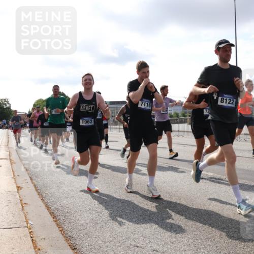 29.06.2025 - hella hamburg halbmarathon Lena Gebhardt http://msf.ph/oto/8416694 29.06.2025 09:51:03 Lombardsbrücke 9833, 119, 1962, 579, 7116, 16295, 8122, 1209, 1256, 1441, 1677, 1941, 1962, 2546, 2579, 3056, 3626, 3700, 3947, 4205, 4854, 4888, 4889, 4893, 5026, 5087, 5275, 5387, 5472, 5506, 5508, 5752, 5916, 6080, 6429, 6593, 6639, 6686, 6687, 6721, 6901, 7026, 7110, 7116, 7284, 7378, 7635, 7693, 7962, 8091, 8122, 8319, 8574, 8958, 8966, 9262, 9313, 9371, 9380, 9755, 9833, 9885, 10064, 10193, 10415, 10469, 10783, 10922, 11281, 11284, 11305, 11907, 12153, 14201 meine-sportfotos.de