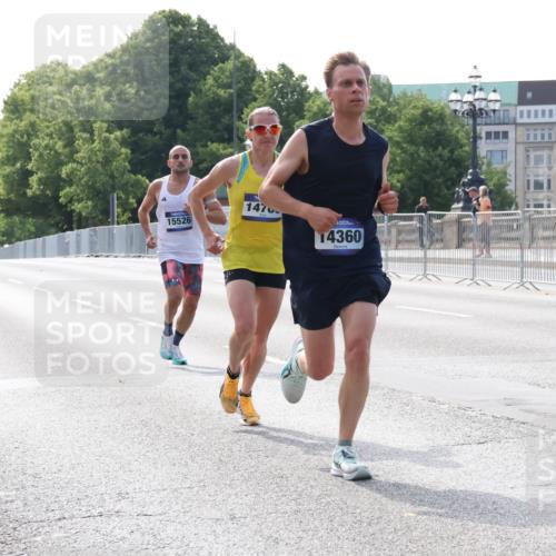29.06.2025 - hella hamburg halbmarathon Lena Gebhardt http://msf.ph/oto/8416764 29.06.2025 09:40:47 Lombardsbrücke 15526, 1470, 14360, 34, 54, 5253, 6530, 6816, 9151, 9447, 9475, 11210, 11829, 12373, 12678, 14302, 14360, 14766, 15526, 16068, 16245, 16988, 17771, 18930 meine-sportfotos.de