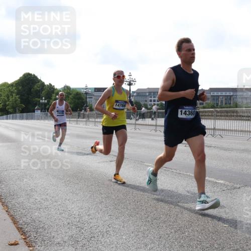 29.06.2025 - hella hamburg halbmarathon Lena Gebhardt http://msf.ph/oto/8416845 29.06.2025 09:40:48 Lombardsbrücke 15526, 14766, 14360, 34, 54, 5253, 6530, 6816, 9151, 9447, 9475, 11210, 11829, 12373, 12678, 14302, 14360, 14766, 15526, 16068, 16245, 16988, 17771, 18930 meine-sportfotos.de