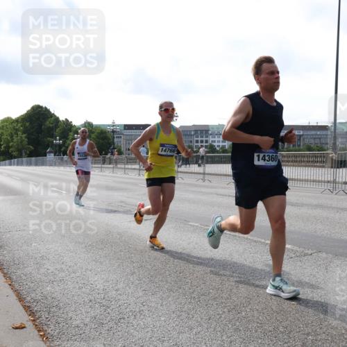 29.06.2025 - hella hamburg halbmarathon Lena Gebhardt http://msf.ph/oto/8416866 29.06.2025 09:40:48 Lombardsbrücke 14766, 15526, 14360, 34, 54, 5253, 6530, 6816, 9151, 9447, 9475, 11210, 11829, 12373, 12678, 14302, 14360, 14766, 15526, 16068, 16245, 16988, 17771, 18930 meine-sportfotos.de