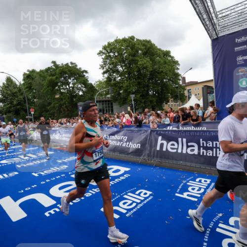 29.06.2025 - hella hamburg halbmarathon Zöllner http://msf.ph/oto/8417001 29.06.2025 10:50:42 Ziel 1399, 1750, 2788, 4346, 6662, 6712, 7134, 7583, 7786, 7952, 8576, 9057, 11214, 11356, 13701, 13808, 13875, 15519, 15803, 16291, 17179, 18006, 18413, 18820 meine-sportfotos.de